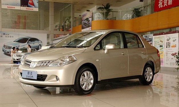 日產(chǎn) 頤達(dá) 1.6J AT 時尚型 2008款