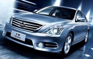東風日產(chǎn) 天籟 2.5L XL—NAVI 云安全版 2012款