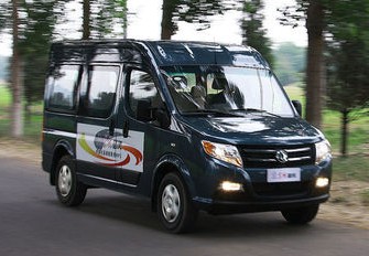 東風(fēng) 御風(fēng) 3.0L 手動 短軸中頂領(lǐng)尊版 國四 2012款