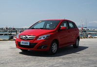 北京汽車 E系列 北京青年紀(jì)念版 1.3L 樂(lè)天手動(dòng)版 2012款